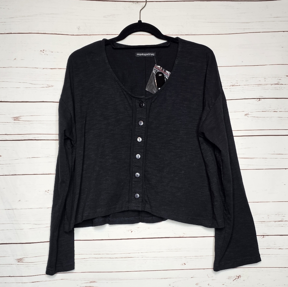 Snapdragon & Twig Black Button Up Top
